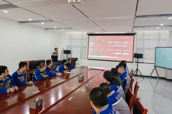 規(guī)范操作流程，共筑安全防線—泰安德美機電成功舉辦工傷預防專題培訓